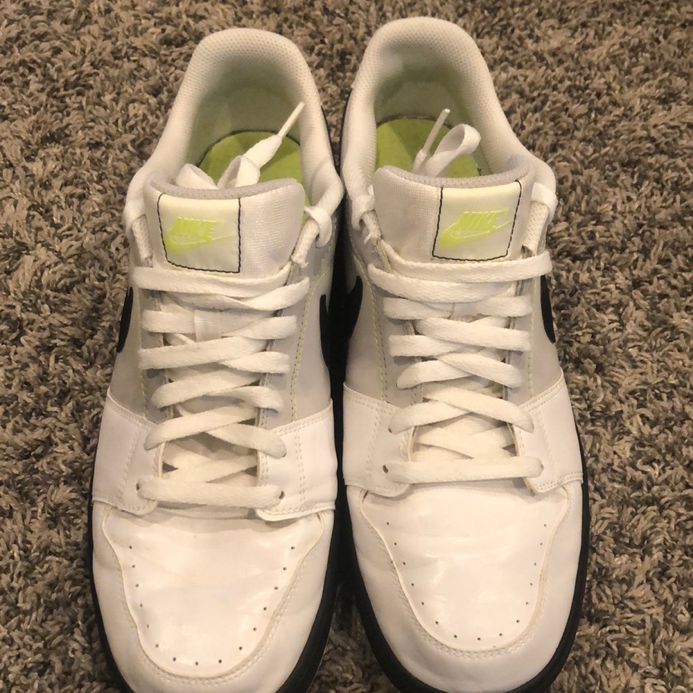Men’s Nike shoes